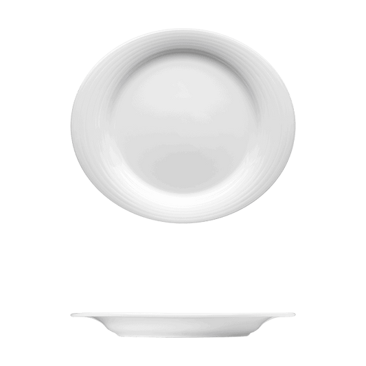 Oval Plate | Catalog Number: 010 0002 | Dimensions: 13 x 11 1/2 in (34 x 29 cm)